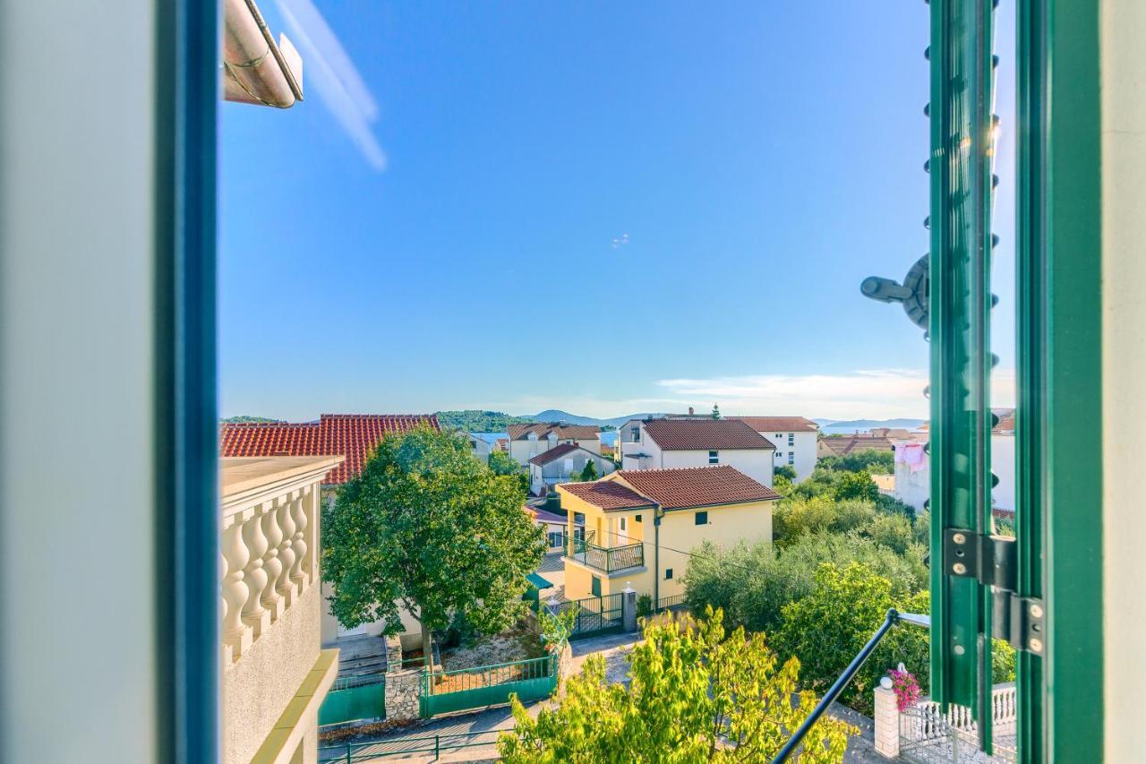 Apartmani Vukicevic Vodice Exterior photo